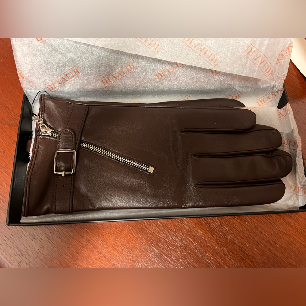 Divaldi leather gloves